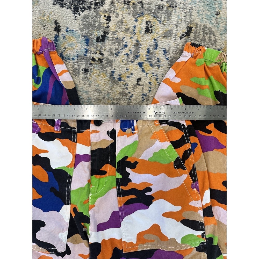 Y2K Street Style Multi Color Camo Print Cargo Pull On
BBoy, throw back - Picture 3 of 7